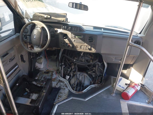 2013 Ford E-350 Cutaway მანქანა იყიდება აუქციონზე, vin: 1FDEE3FS7DDA95233, აუქციონის ნომერი: 45932917