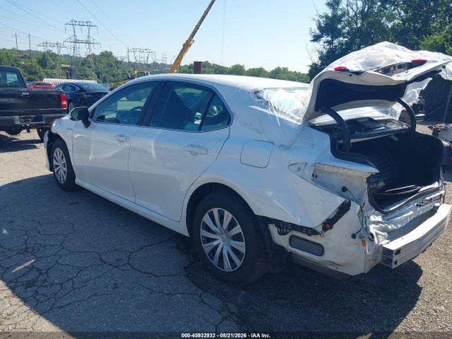 4T1B31HK3JU506018 Toyota Camry Hybrid Le