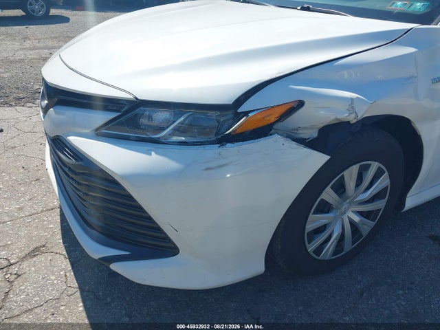 4T1B31HK3JU506018 Toyota Camry Hybrid Le