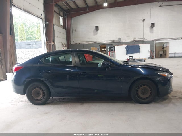 45932933 :رقم المزاد ، 3MZBN1U72JM163008 vin ، 2018 Mazda Mazda3 Sport مزاد بيع