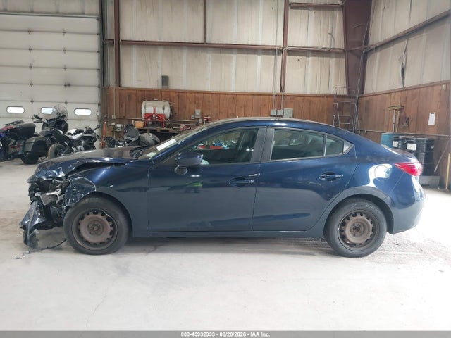 45932933 :رقم المزاد ، 3MZBN1U72JM163008 vin ، 2018 Mazda Mazda3 Sport مزاد بيع
