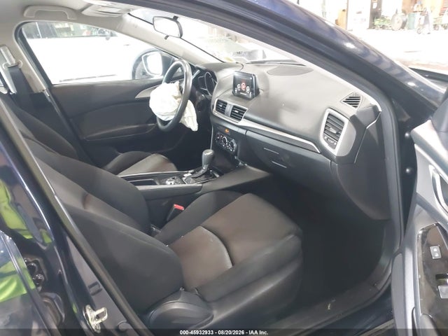 45932933 :رقم المزاد ، 3MZBN1U72JM163008 vin ، 2018 Mazda Mazda3 Sport مزاد بيع