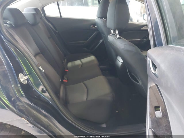 45932933 :رقم المزاد ، 3MZBN1U72JM163008 vin ، 2018 Mazda Mazda3 Sport مزاد بيع