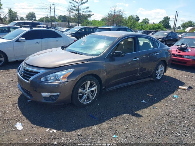 2015 Nissan Altima 2.5 Sv მანქანა იყიდება აუქციონზე, vin: 1N4AL3AP7FC136518, აუქციონის ნომერი: 45932938