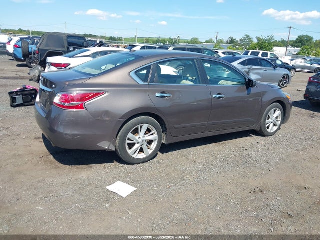 2015 Nissan Altima 2.5 Sv მანქანა იყიდება აუქციონზე, vin: 1N4AL3AP7FC136518, აუქციონის ნომერი: 45932938