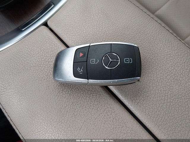 Продаж на аукціоні авто 2019 Mercedes-benz C 300 4matic, vin: 55SWF8EBXKU284046, номер лоту: 45932956