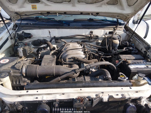 45932963 :رقم المزاد ، 5TBRT38152S277006 vin ، 2002 Toyota Tundra Ltd V8 مزاد بيع