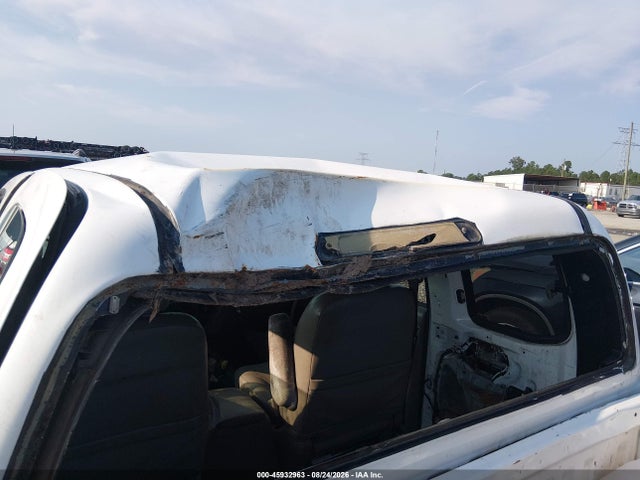 45932963 :رقم المزاد ، 5TBRT38152S277006 vin ، 2002 Toyota Tundra Ltd V8 مزاد بيع