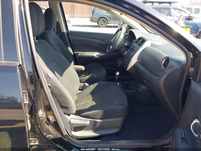 45932967 :رقم المزاد ، 3N1CN7AP2JL872139 vin ، 2018 Nissan Versa 1.6 Sv مزاد بيع