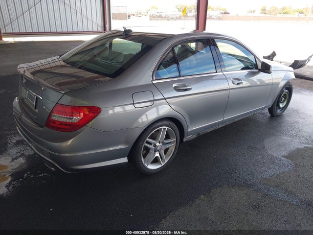 45932975 :رقم المزاد ، WDDGF5HB6CR228008 vin ، 2012 Mercedes-benz C 350 Sport مزاد بيع