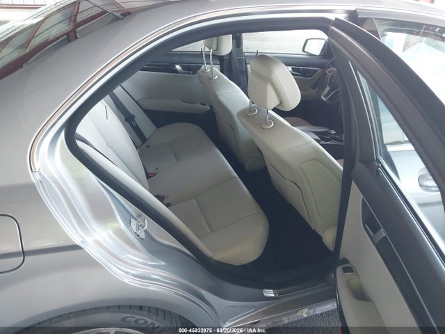 45932975 :رقم المزاد ، WDDGF5HB6CR228008 vin ، 2012 Mercedes-benz C 350 Sport مزاد بيع