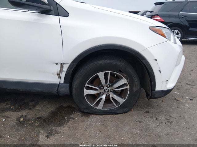 Продажа на аукционе авто 2016 Toyota Rav4 Xle, vin: JTMWFREV6GJ095167, номер лота: 45933023