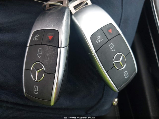Продажа на аукционе авто 2020 Mercedes-benz C 300 4matic, vin: 55SWF8EB8LU333116, номер лота: 45933042