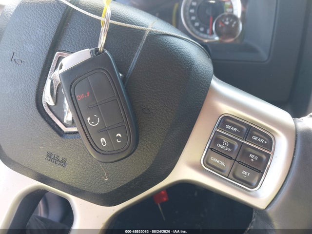 45933063 :رقم المزاد ، 1C6RR6NT3HS556765 vin ، 2017 Ram 1500 Laramie  4x2 5'7 Box مزاد بيع