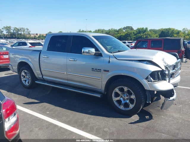 45933063 :رقم المزاد ، 1C6RR6NT3HS556765 vin ، 2017 Ram 1500 Laramie  4x2 5'7 Box مزاد بيع