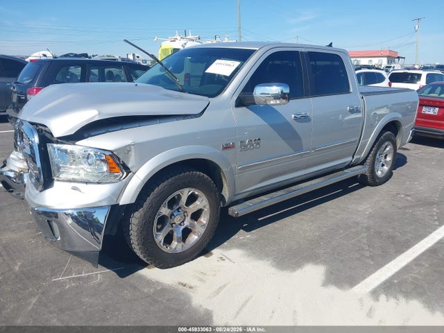 45933063 :رقم المزاد ، 1C6RR6NT3HS556765 vin ، 2017 Ram 1500 Laramie  4x2 5'7 Box مزاد بيع