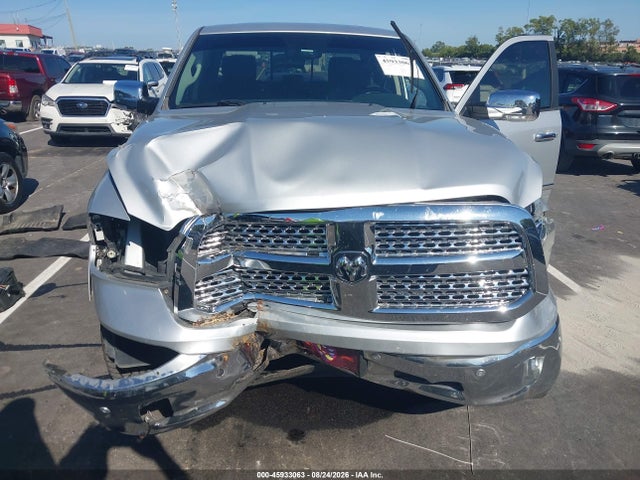 45933063 :رقم المزاد ، 1C6RR6NT3HS556765 vin ، 2017 Ram 1500 Laramie  4x2 5'7 Box مزاد بيع