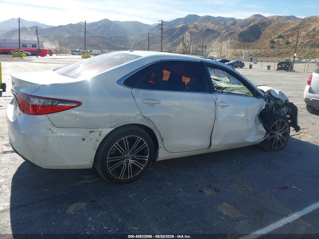 45933096 :رقم المزاد ، 4T1BF1FK8GU186066 vin ، 2016 Toyota Camry Le/xle/se/xse مزاد بيع