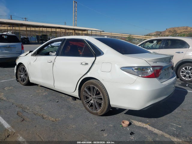 45933096 :رقم المزاد ، 4T1BF1FK8GU186066 vin ، 2016 Toyota Camry Le/xle/se/xse مزاد بيع