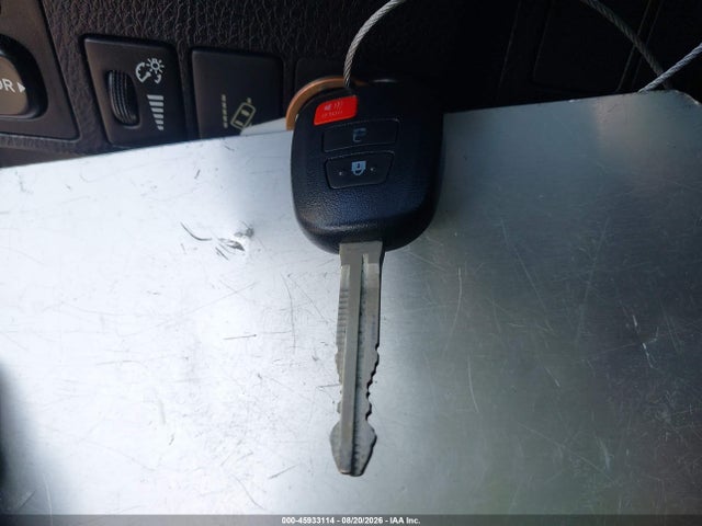 2T3ZFREV5HW376523 Toyota RAV4 LE