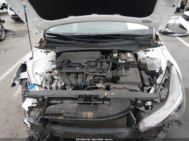 45933130 :رقم المزاد ، 5NPLM4AG1NH057869 vin ، 2022 Hyundai Elantra Sel مزاد بيع