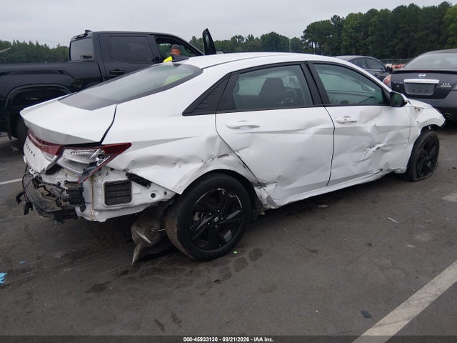 45933130 :رقم المزاد ، 5NPLM4AG1NH057869 vin ، 2022 Hyundai Elantra Sel مزاد بيع