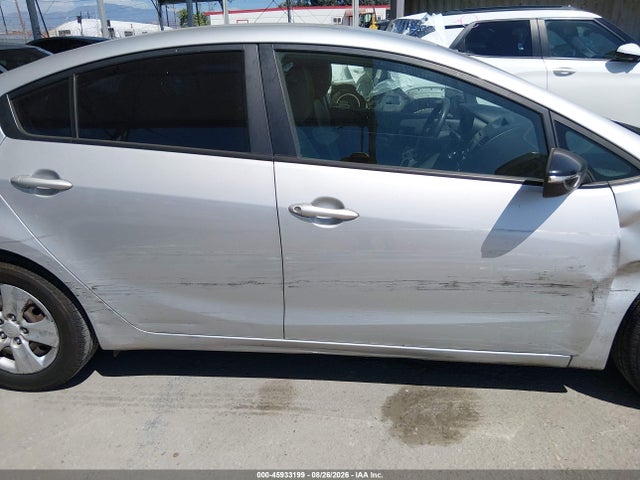 Продажа на аукционе авто 2015 Kia Forte Lx, vin: KNAFK4A67F5340706, номер лота: 45933199