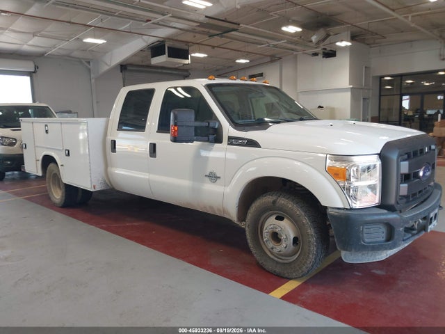 1FD8W3GT4FEA24344 Ford F-350 Chassis Xl