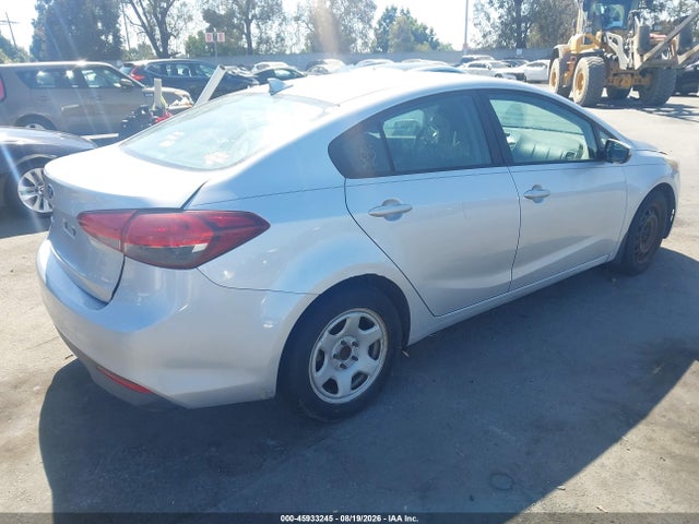 KIA FORTE LX 2017 3KPFK4A70HE046079 Image 4