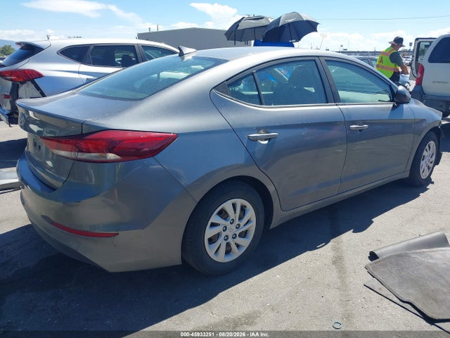 Hyundai ELANTRA SE 2018 5NPD74LF9JH396552 Image 4
