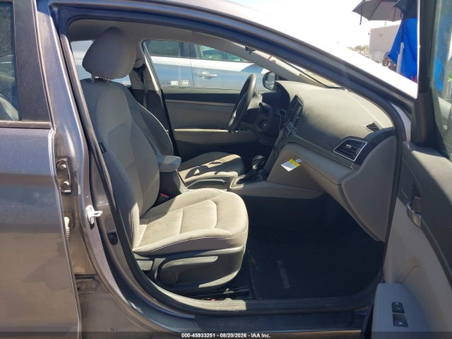 Hyundai ELANTRA SE 2018 5NPD74LF9JH396552 Image 5
