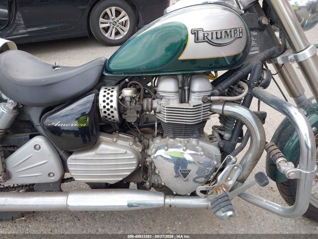 45933262 :رقم المزاد ، SMT905JN24J195762 vin ، 2004 Triumph Motorcycle Bonneville America مزاد بيع