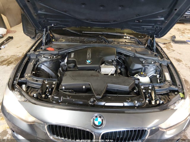 45933268 :رقم المزاد ، WBA3B5C54FF963062 vin ، 2015 Bmw 328i Xdrive مزاد بيع