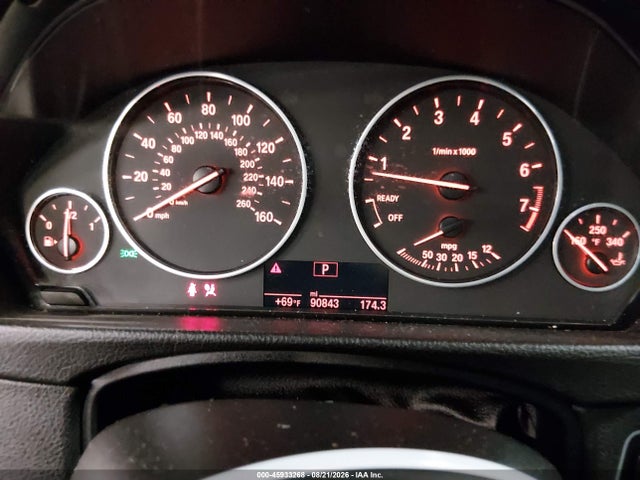 45933268 :رقم المزاد ، WBA3B5C54FF963062 vin ، 2015 Bmw 328i Xdrive مزاد بيع