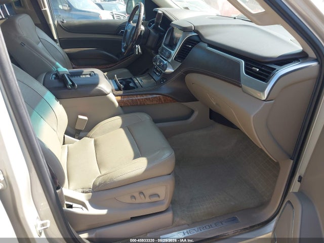 Продаж на аукціоні авто 2017 Chevrolet Suburban Premier, vin: 1GNSKJKCXHR303169, номер лоту: 45933320