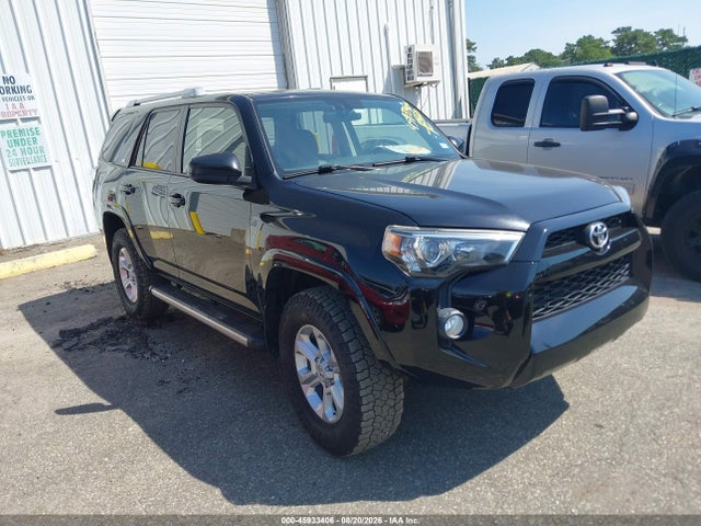 2018 Toyota 4runner Sr5 მანქანა იყიდება აუქციონზე, vin: JTEBU5JR1J5556812, აუქციონის ნომერი: 45933406
