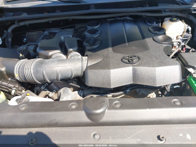 2018 Toyota 4runner Sr5 მანქანა იყიდება აუქციონზე, vin: JTEBU5JR1J5556812, აუქციონის ნომერი: 45933406