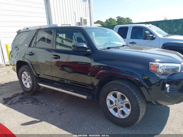 2018 Toyota 4runner Sr5 მანქანა იყიდება აუქციონზე, vin: JTEBU5JR1J5556812, აუქციონის ნომერი: 45933406