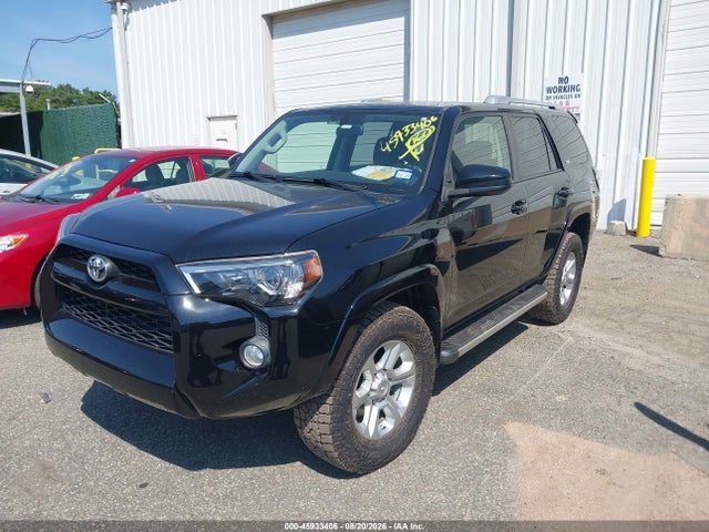 2018 Toyota 4runner Sr5 მანქანა იყიდება აუქციონზე, vin: JTEBU5JR1J5556812, აუქციონის ნომერი: 45933406
