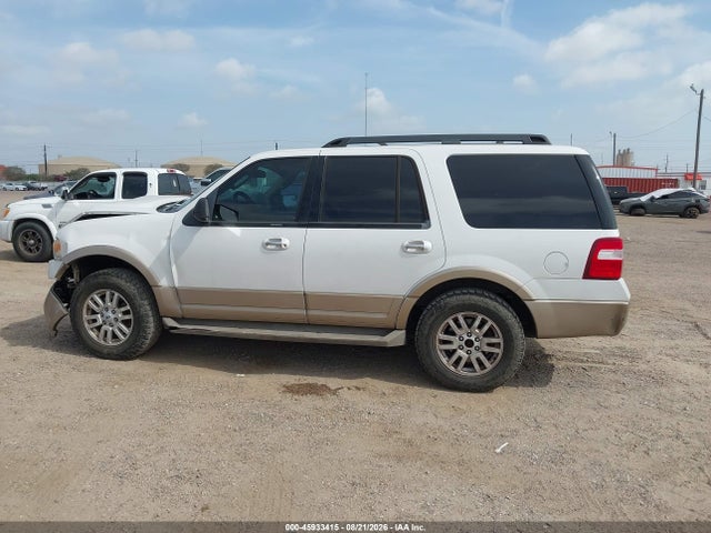 45933415 :رقم المزاد ، 1FMJU1J57DEF24887 vin ، 2013 Ford Expedition Xlt مزاد بيع