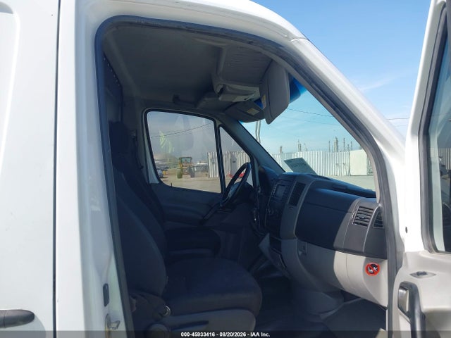 Продажа на аукционе авто 2016 Mercedes-benz Sprinter 2500 Normal Roof, vin: WD3PE7DD3GP301783, номер лота: 45933416