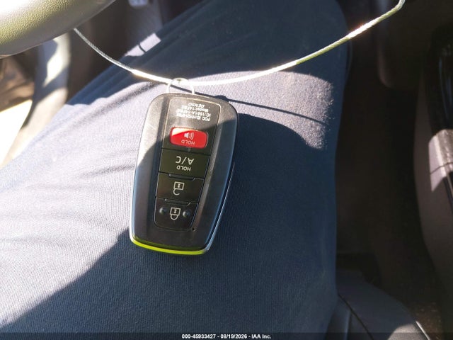 Toyota Prius Prime Premium 2018 JTDKARFPXJ3074864 Image 11