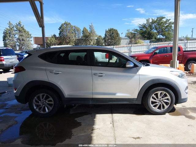 2018 Hyundai Tucson Se მანქანა იყიდება აუქციონზე, vin: KM8J23A45JU670702, აუქციონის ნომერი: 45933454