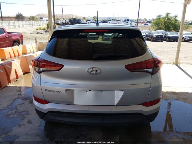 2018 Hyundai Tucson Se მანქანა იყიდება აუქციონზე, vin: KM8J23A45JU670702, აუქციონის ნომერი: 45933454