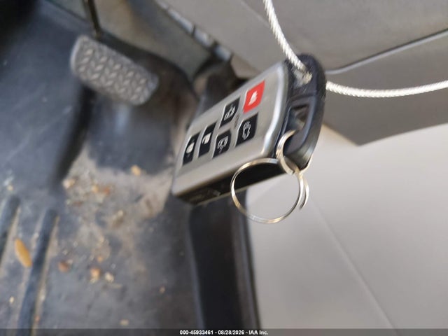 45933461 :رقم المزاد ، 5TDYZ3DC4HS889991 vin ، 2017 Toyota Sienna Xle 8 Passenger مزاد بيع