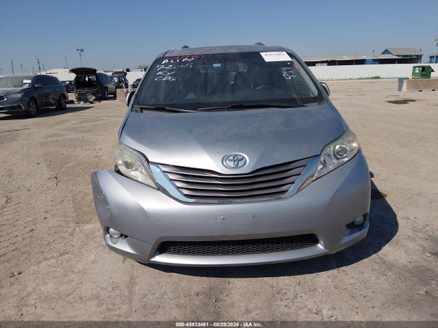 45933461 :رقم المزاد ، 5TDYZ3DC4HS889991 vin ، 2017 Toyota Sienna Xle 8 Passenger مزاد بيع