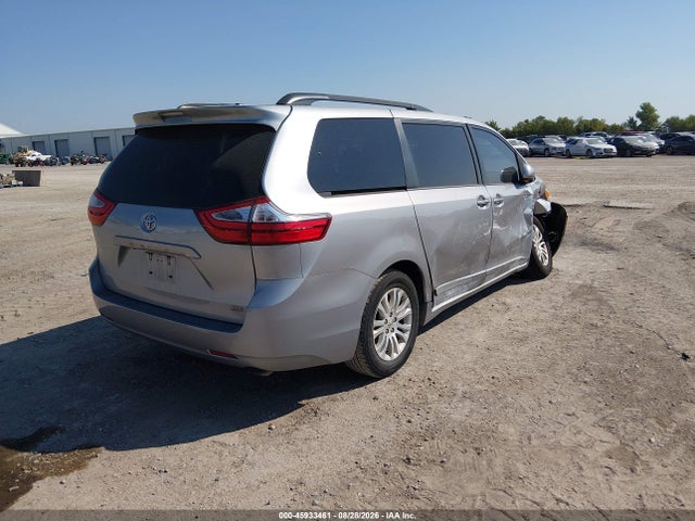 45933461 :رقم المزاد ، 5TDYZ3DC4HS889991 vin ، 2017 Toyota Sienna Xle 8 Passenger مزاد بيع