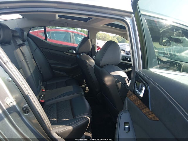 Продажа на аукционе авто 2017 Nissan Maxima 3.5 Platinum, vin: 1N4AA6AP8HC406964, номер лота: 45933537