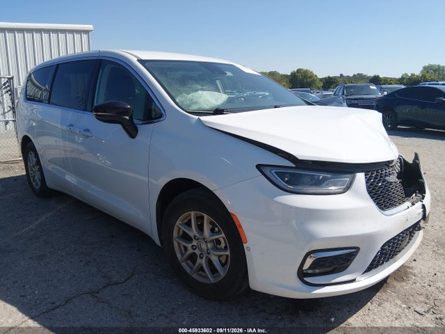 2024 Chrysler Pacifica Touring L მანქანა იყიდება აუქციონზე, vin: 2C4RC1BG9RR112698, აუქციონის ნომერი: 45933602
