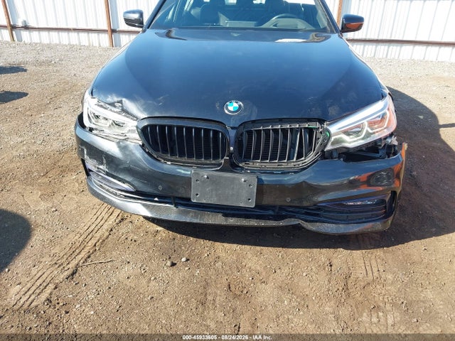 WBAJA7C50JG908603 BMW 530i Xdrive